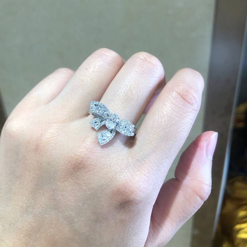蝴蝶结蛋形钻Women's RingS925银镀白金定制选款主石Moissanite0.5ct/副石高碳钻